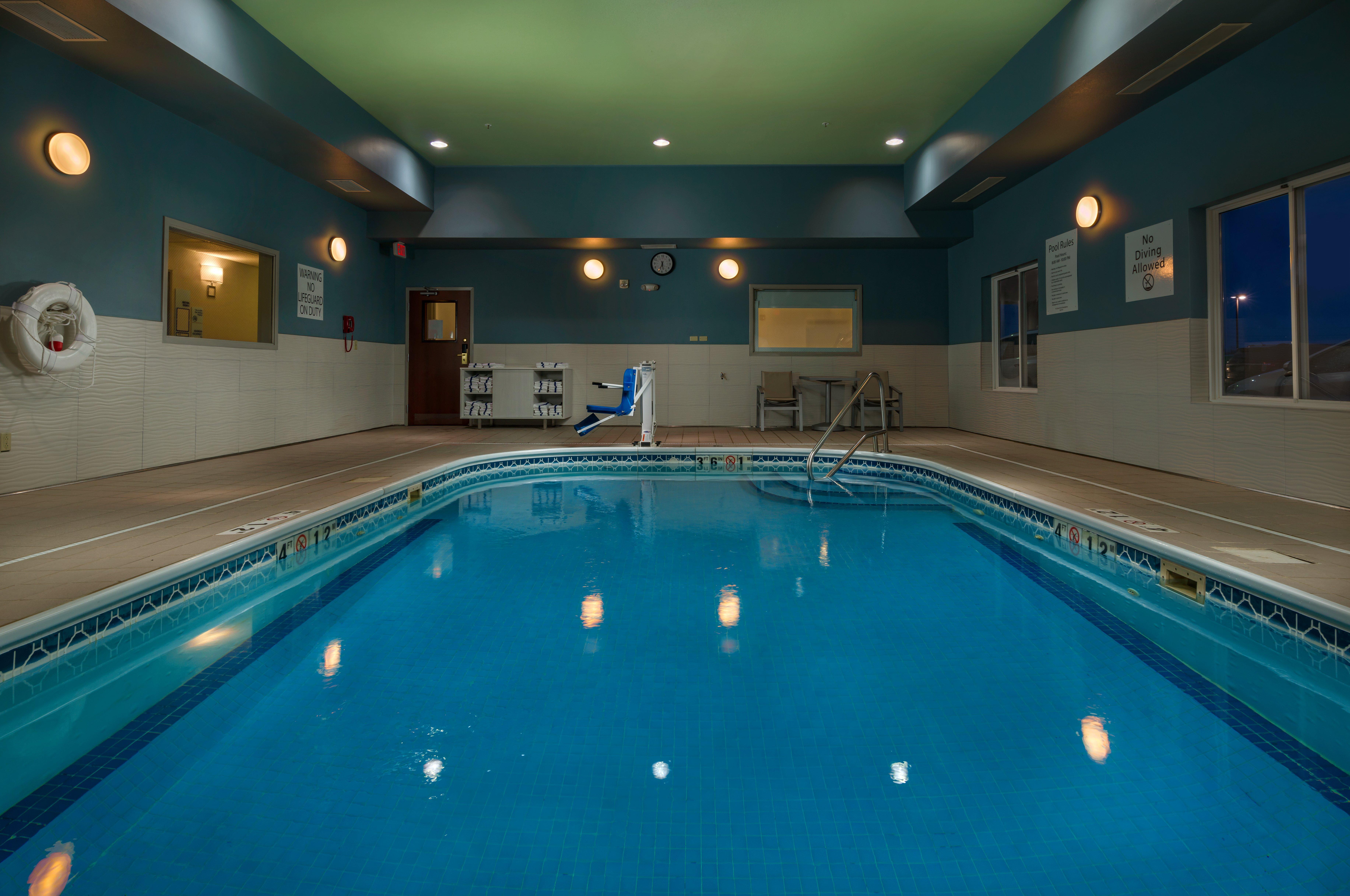 Holiday Inn Express Lawrence By Ihg Kültér fotó