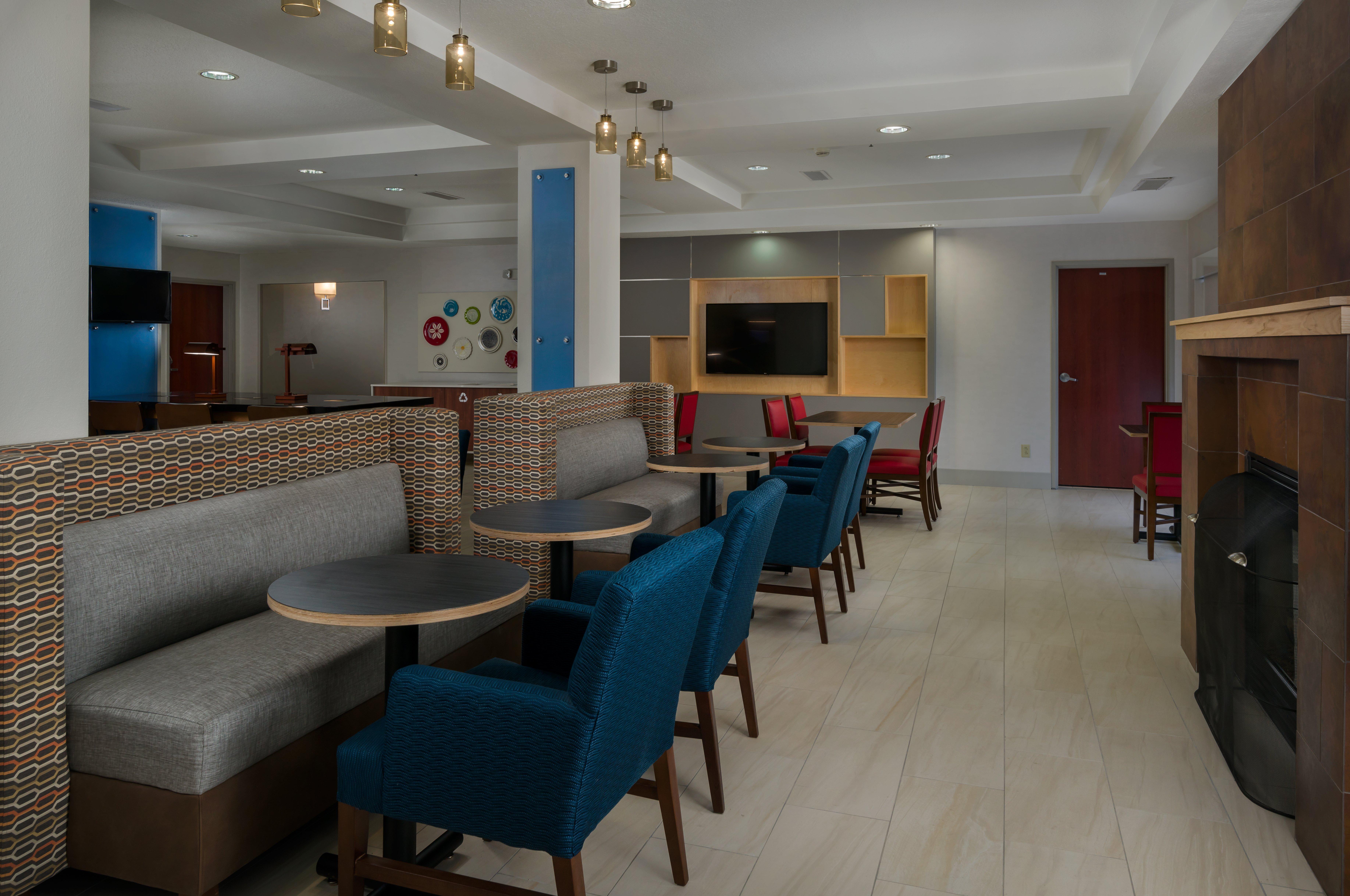 Holiday Inn Express Lawrence By Ihg Kültér fotó