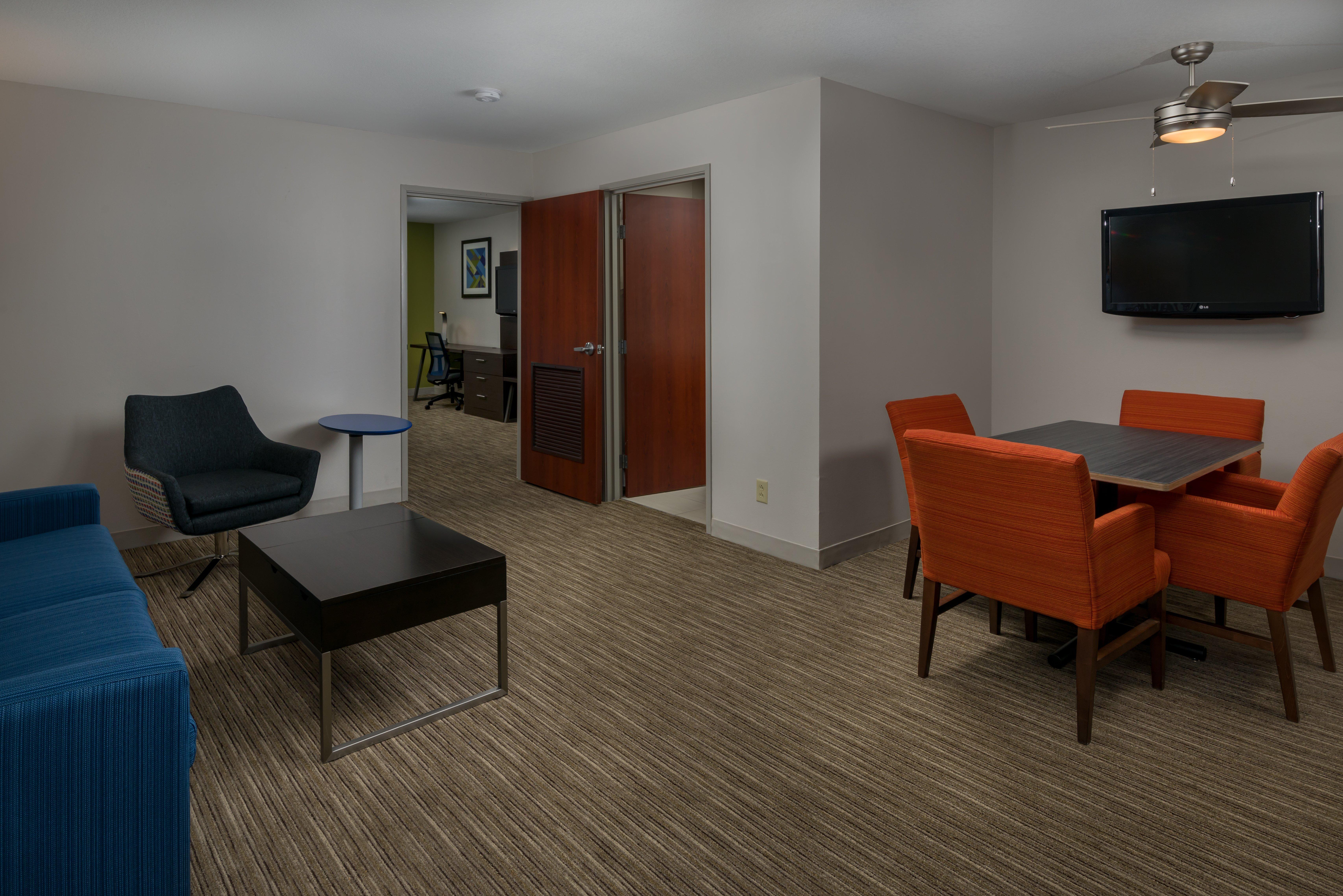 Holiday Inn Express Lawrence By Ihg Kültér fotó