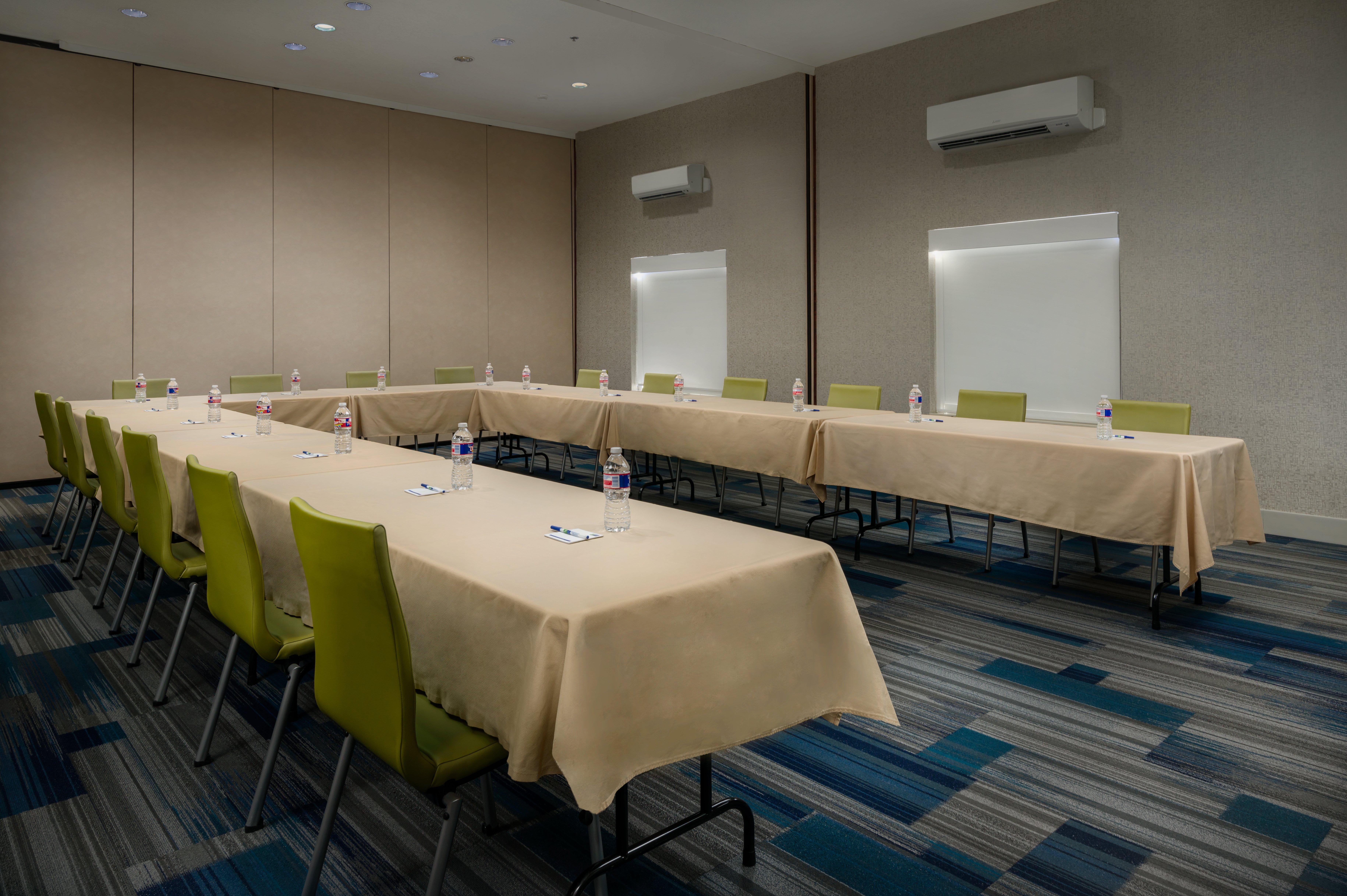 Holiday Inn Express Lawrence By Ihg Kültér fotó