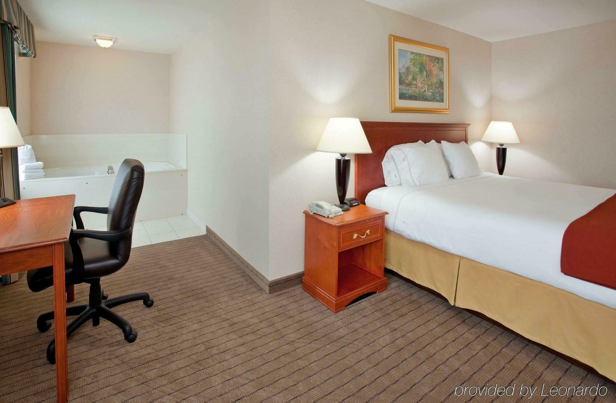 Holiday Inn Express Lawrence By Ihg Kültér fotó